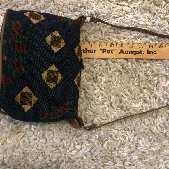 Accessories Unlimited Aztec Pattern Needlpoint Crossbody Purse Double Zip - Picture 10 of 11